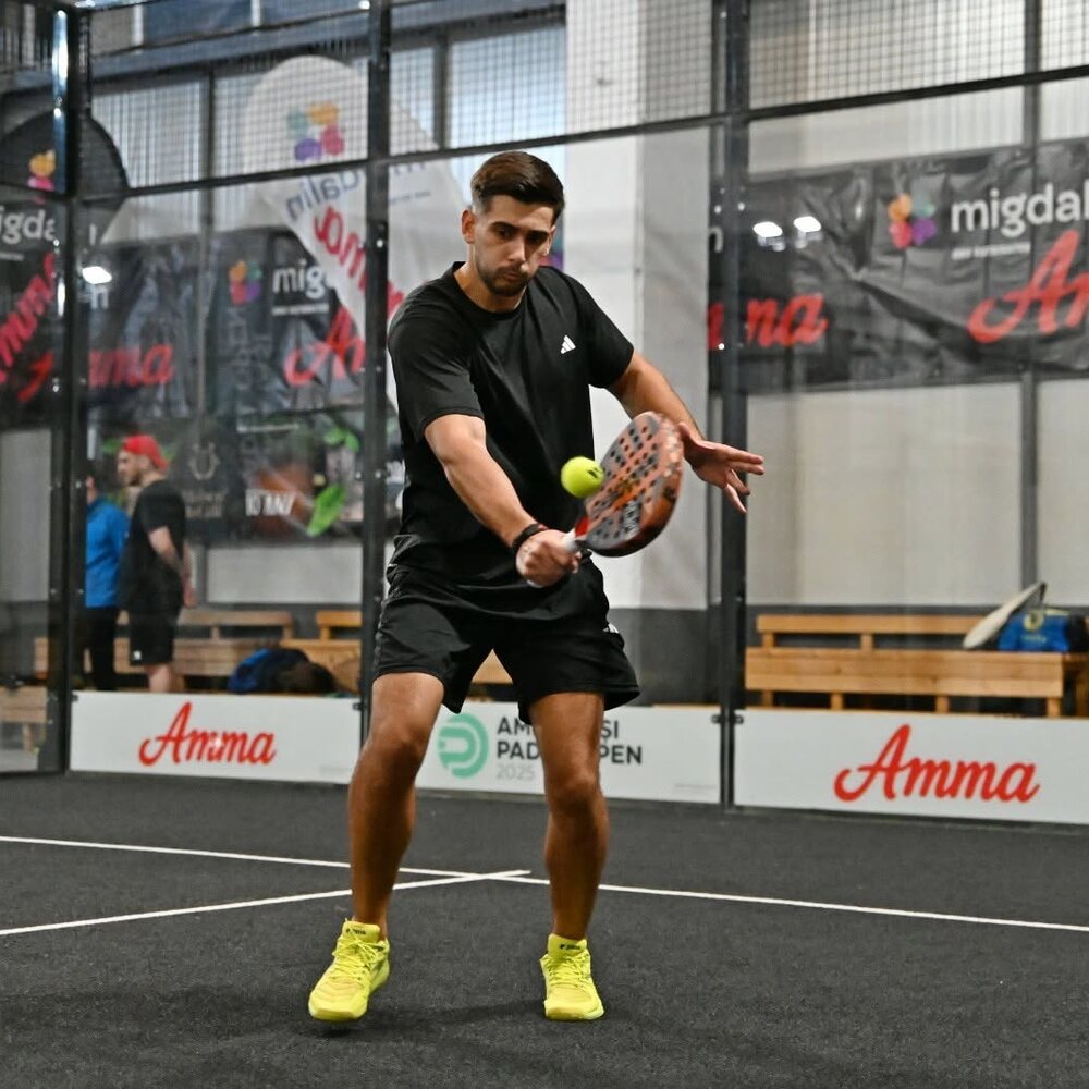 Volley și bandeja la padel — antrenament FZN Arena